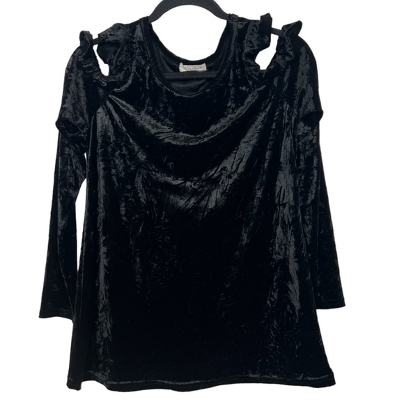Ultra Flirt Black Velvet Long Sleeve Cold Shoulder Ruffle Blouse Medium - Picture 1 of 11